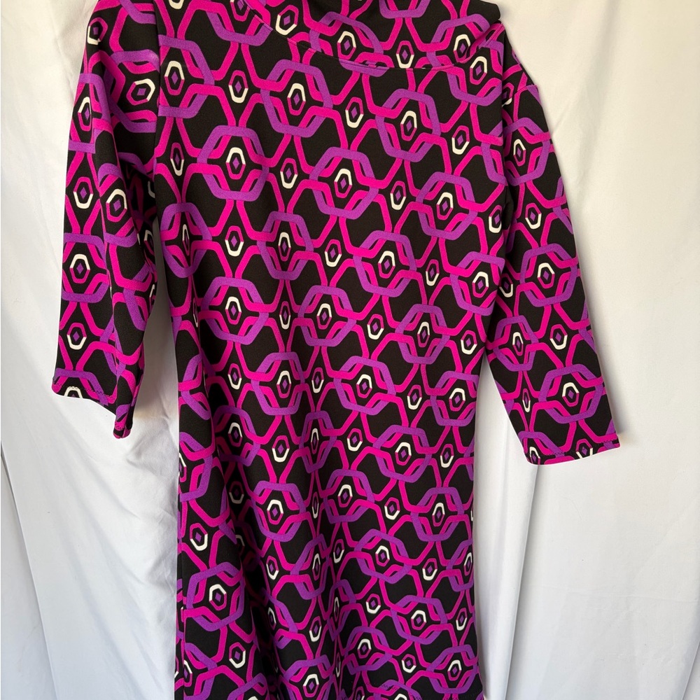 Women's Pink Geometric Shift Dress